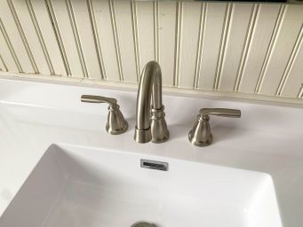 Photo of sink with faucet after installation
